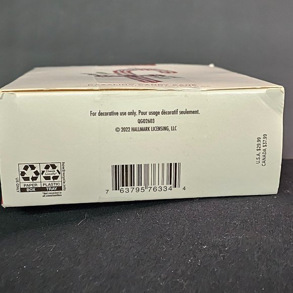 Dazzling Candy Cane Christmas Ornament Hallmark Keepsake 2022  NIB - Picture 2 of 3